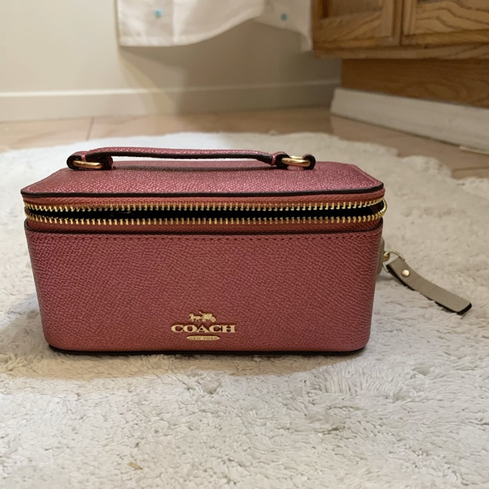 Cosmetic bag/case